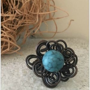 Twisty Wire Flower Ring